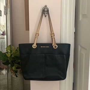 Black Michael Kors bag